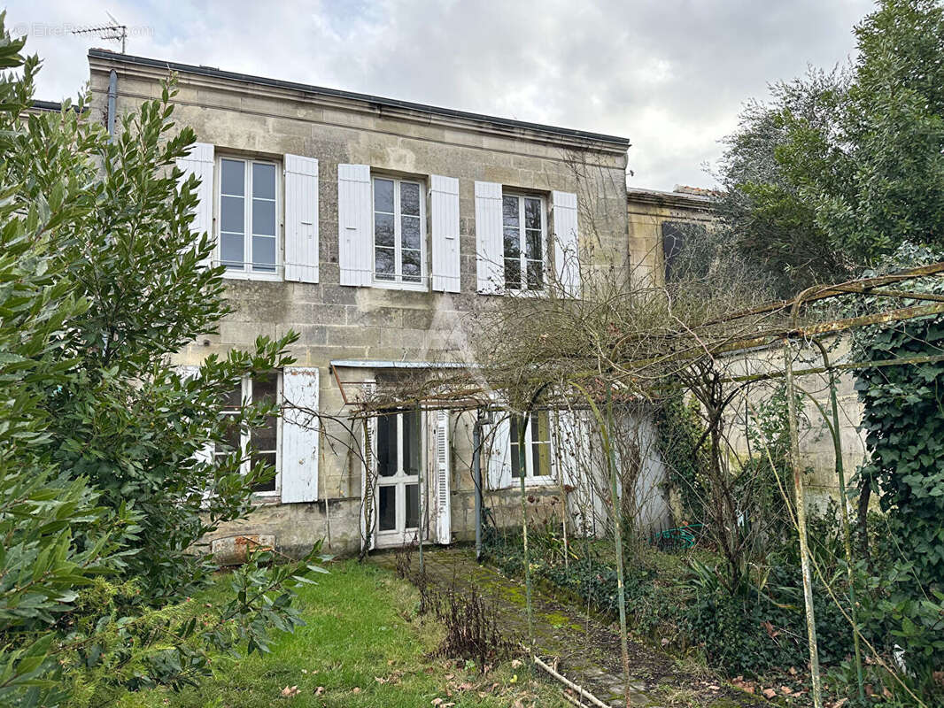 Maison à ROCHEFORT
