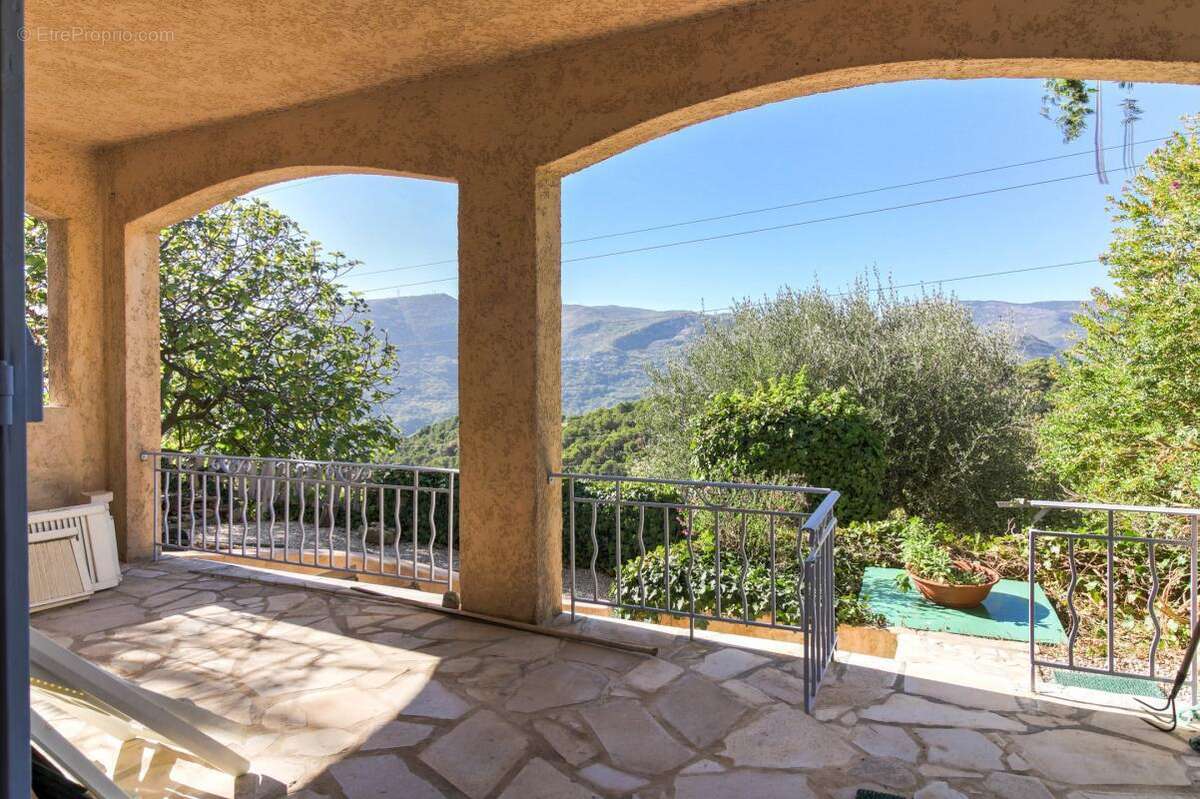 Maison à SAINT-MARTIN-DU-VAR