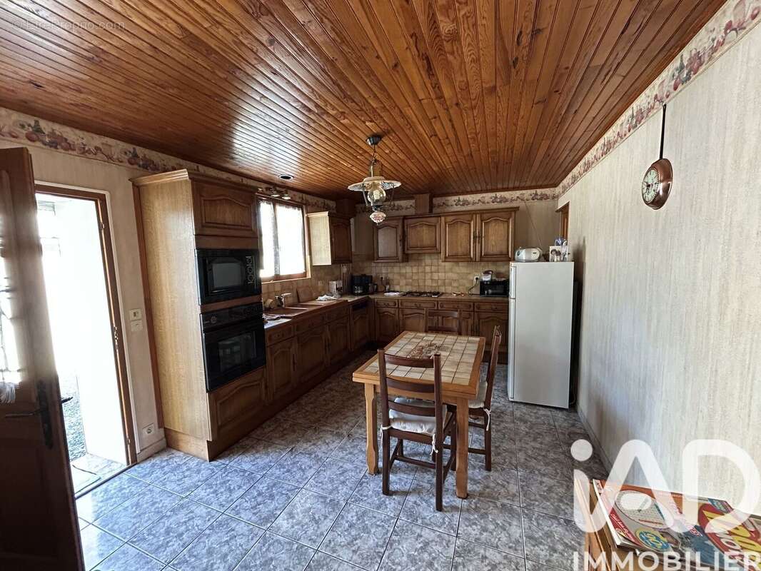 Photo 2 - Maison à VOUILLON