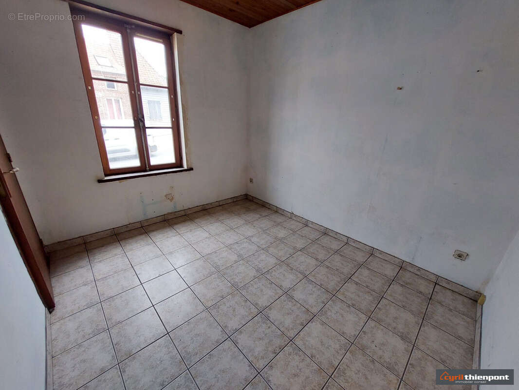 Appt 1 : chambre - Appartement à CRECY-EN-PONTHIEU