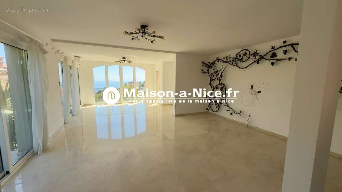 Maison à LA TURBIE