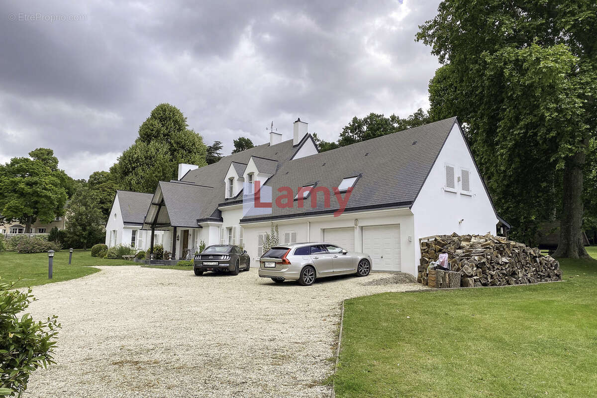 Maison à SOISY-SUR-SEINE