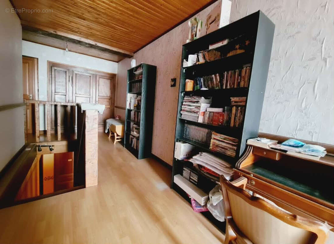 Maison à VAL-DE-MEUSE