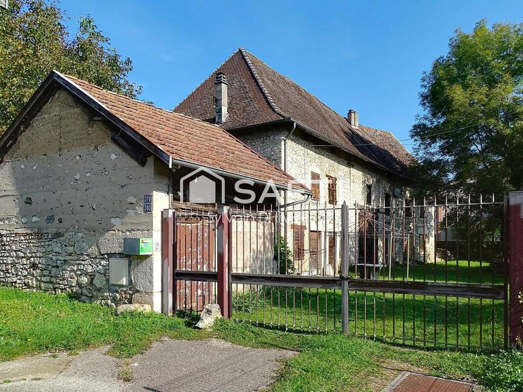 Photo 1 - Maison à MORESTEL