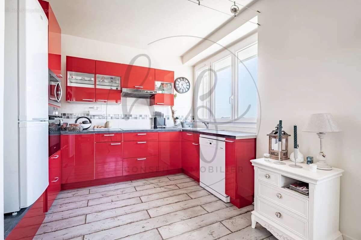 Dernier étage avec vue – 3 pièces lumineux, sans travaux - photo 8