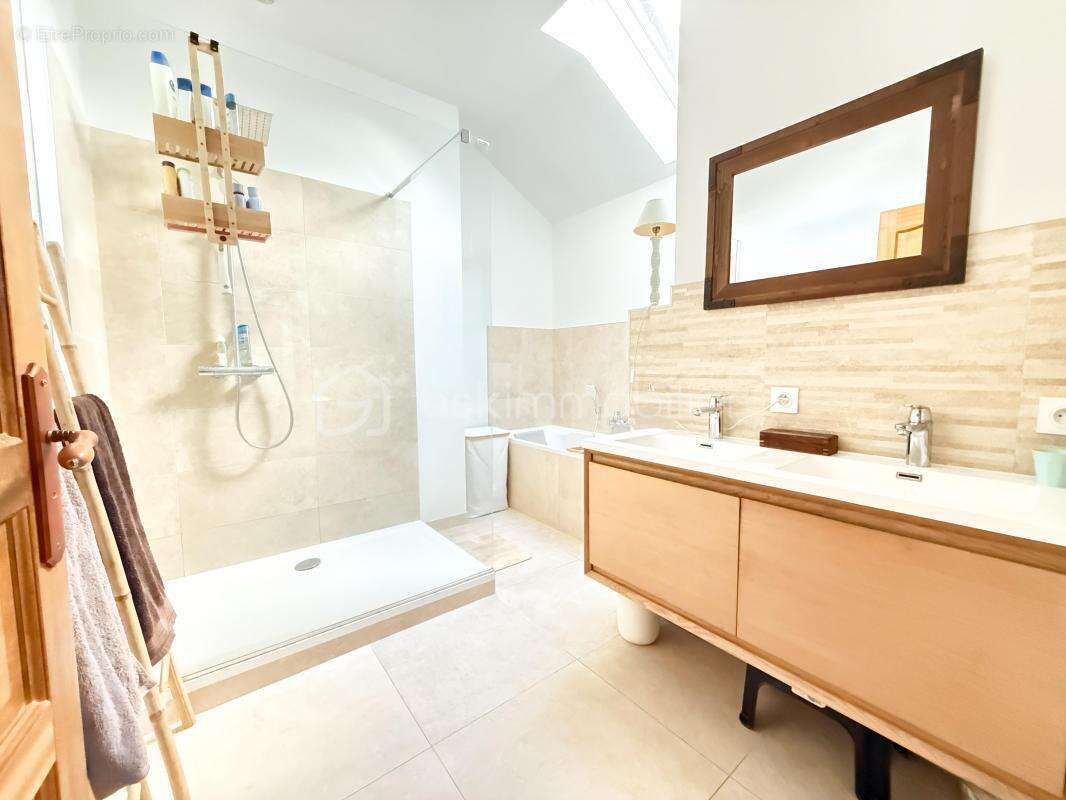 Maison à VELARS-SUR-OUCHE