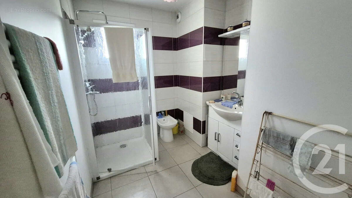Appartement à FONTAINE
