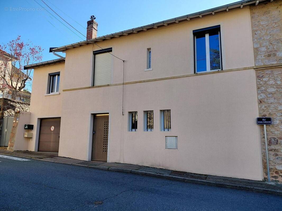 Photo 1 - Maison à COURS-LA-VILLE