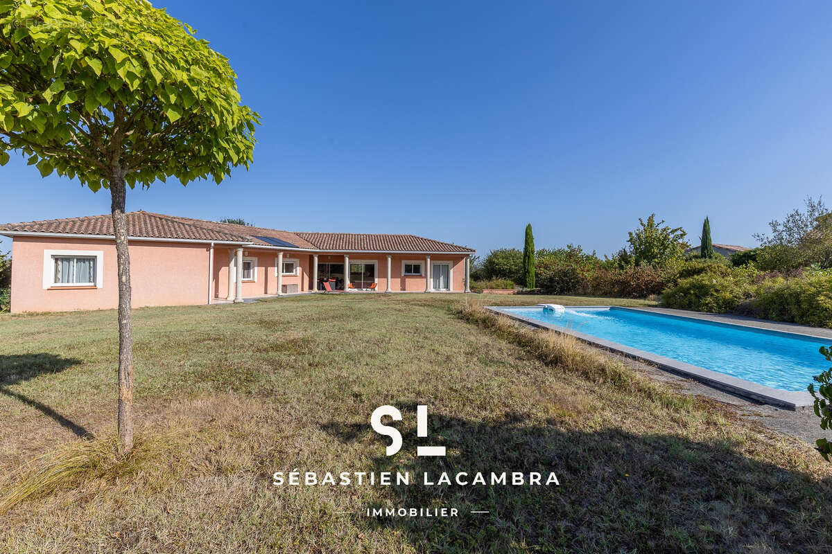 Maison de plain-pied avec piscine, 4 chambres et 3 008 m2 de terrain - photo 5