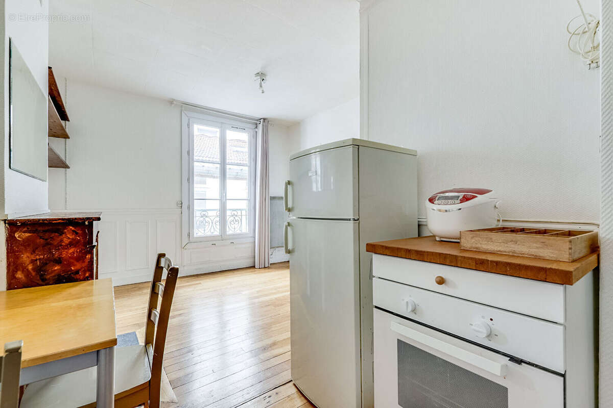 Appartement à PARIS-14E