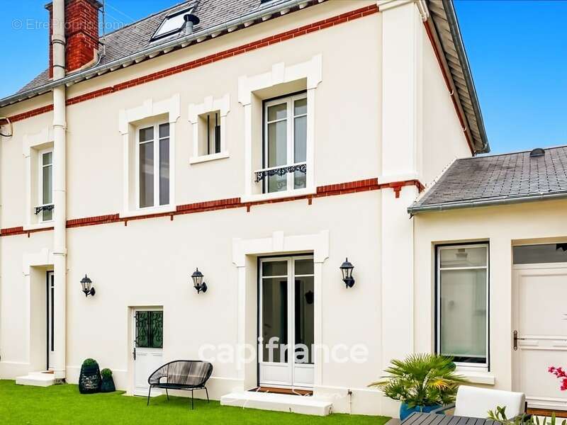 Maison à vendre 8 pièces MANTES LA JOLIE (78) - photo 2
