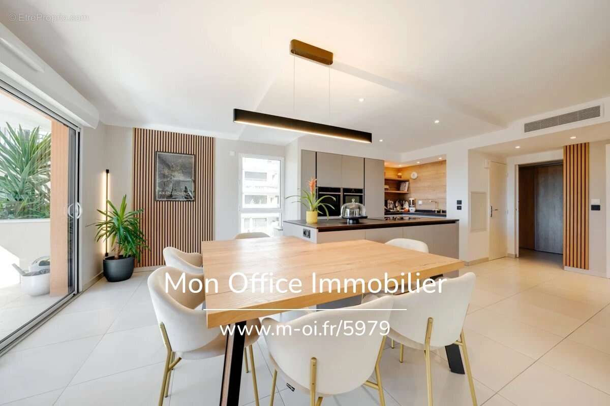 Référence : 5979-JHO. - Appartement 3 pièces de 115 m² avec terrasse de 60 m² à Aix-en-Provence - photo 4