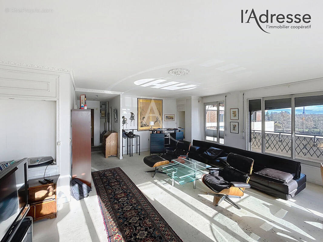 Appartement à SURESNES