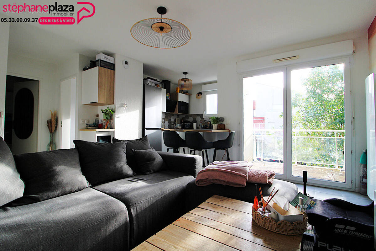 Appartement à CADAUJAC