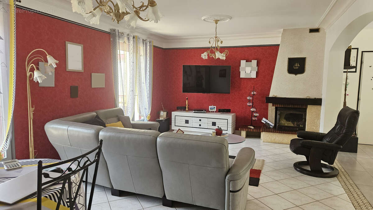 Maison à SAINT-JULIEN-DES-LANDES