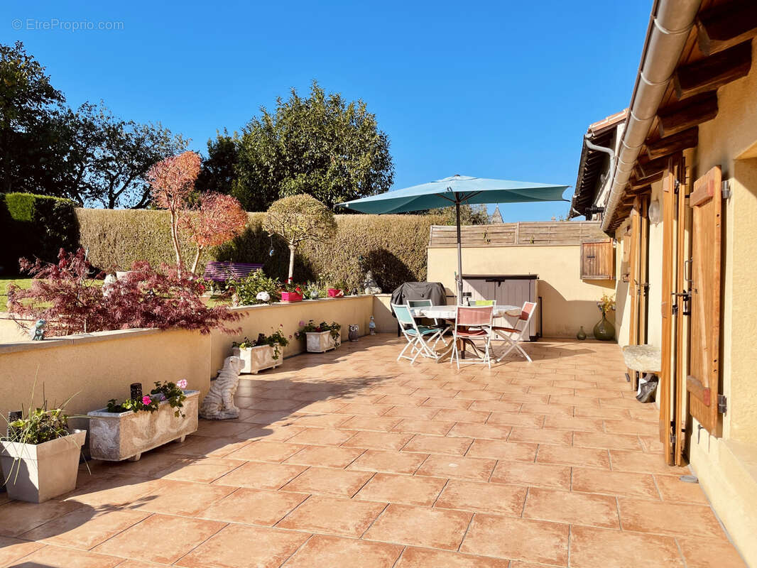 Maison à ANSAC-SUR-VIENNE