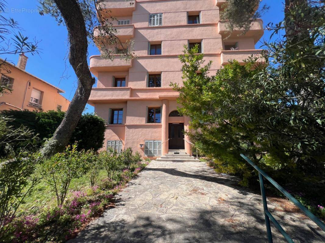 Appartement à AIX-EN-PROVENCE