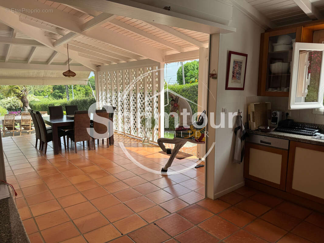 PETIT-BOURG - Arnouville - Villa T4 + Dépendances - photo 4