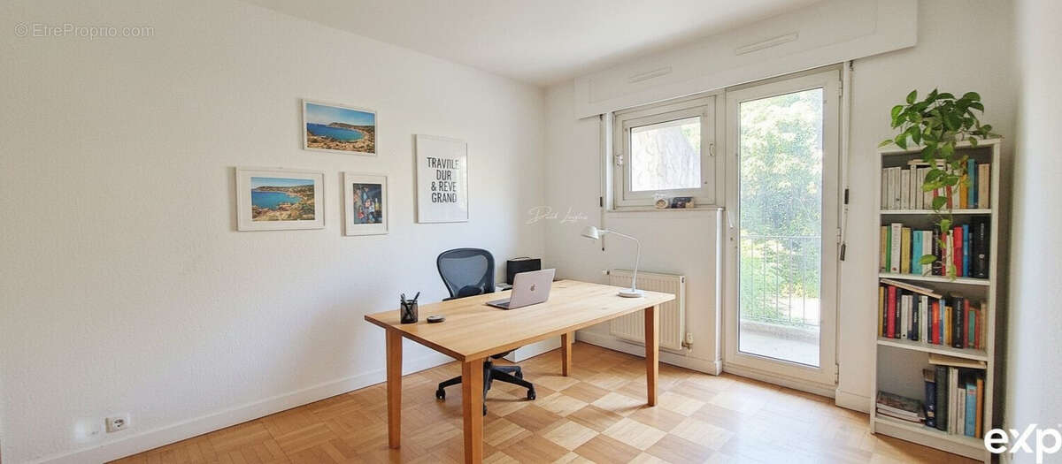 Appartement à MOUGINS