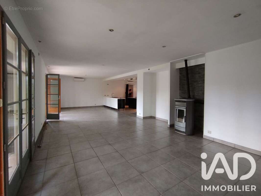 Maison 180 m² à Cressensac  - photo 7