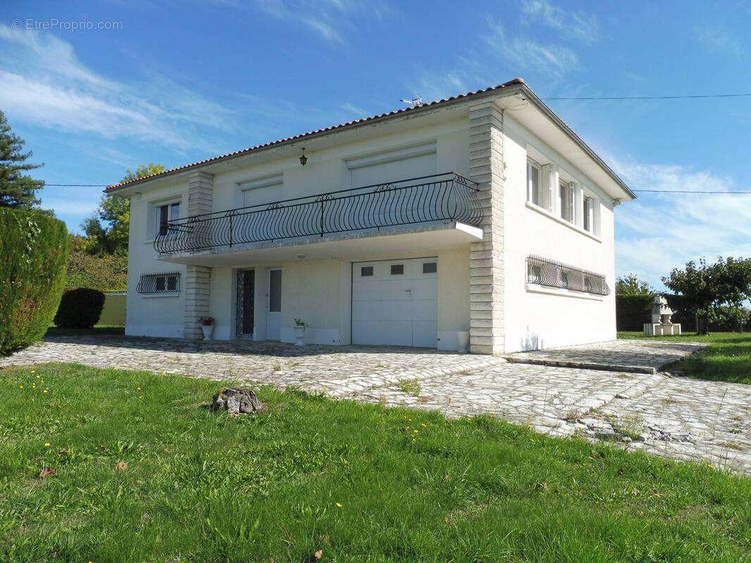 Maison à RIBERAC