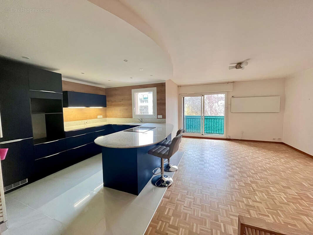 Appartement à LA RICHE