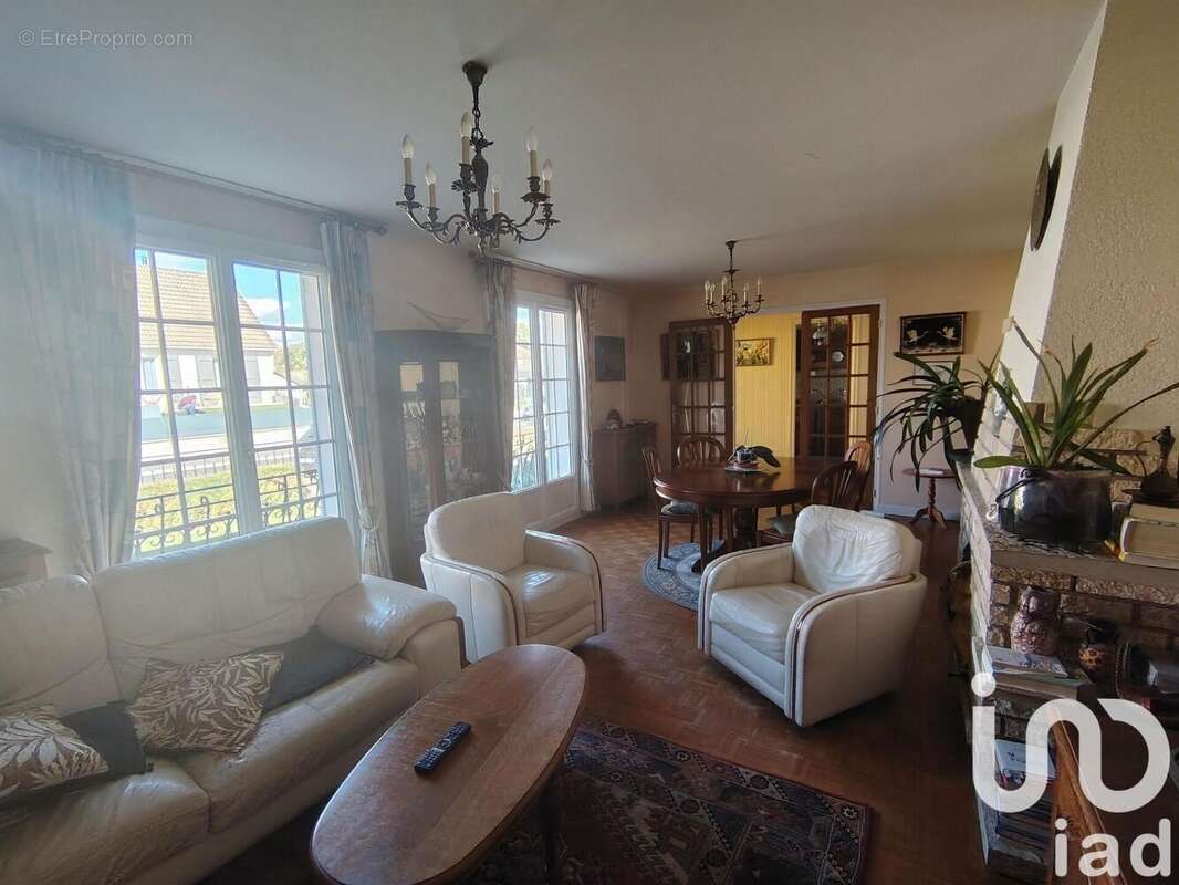 Photo 6 - Maison à MAINVILLIERS