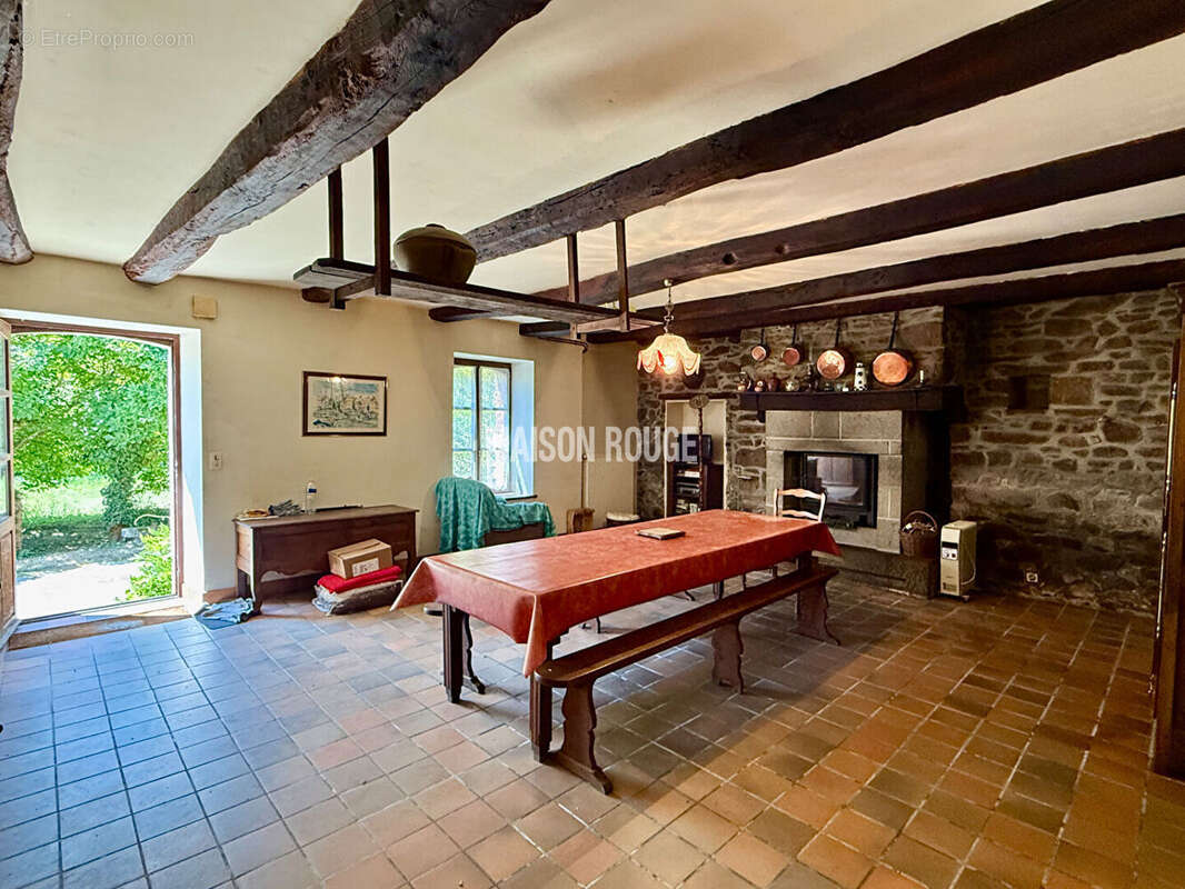 Maison Saint Pere T6 120 M2 avec 400m2 de dépendance - photo 3