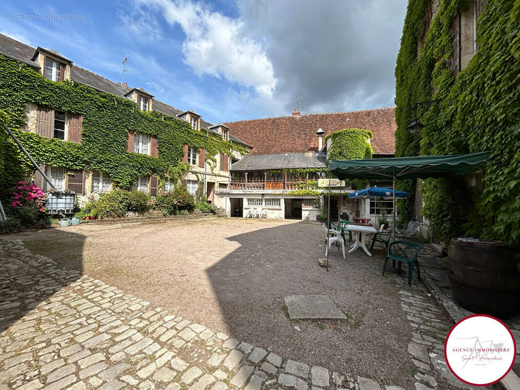 Appartement à SAINT-AMAND-MONTROND