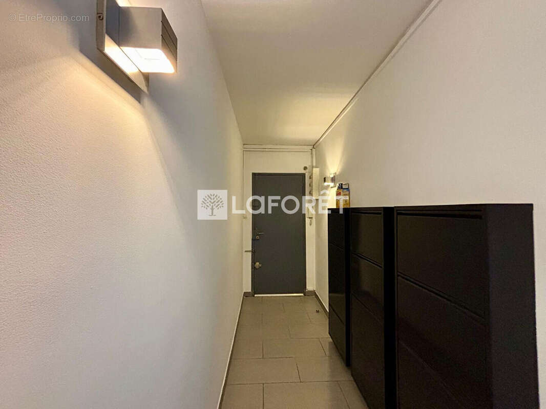 Appartement à MARSEILLE-2E