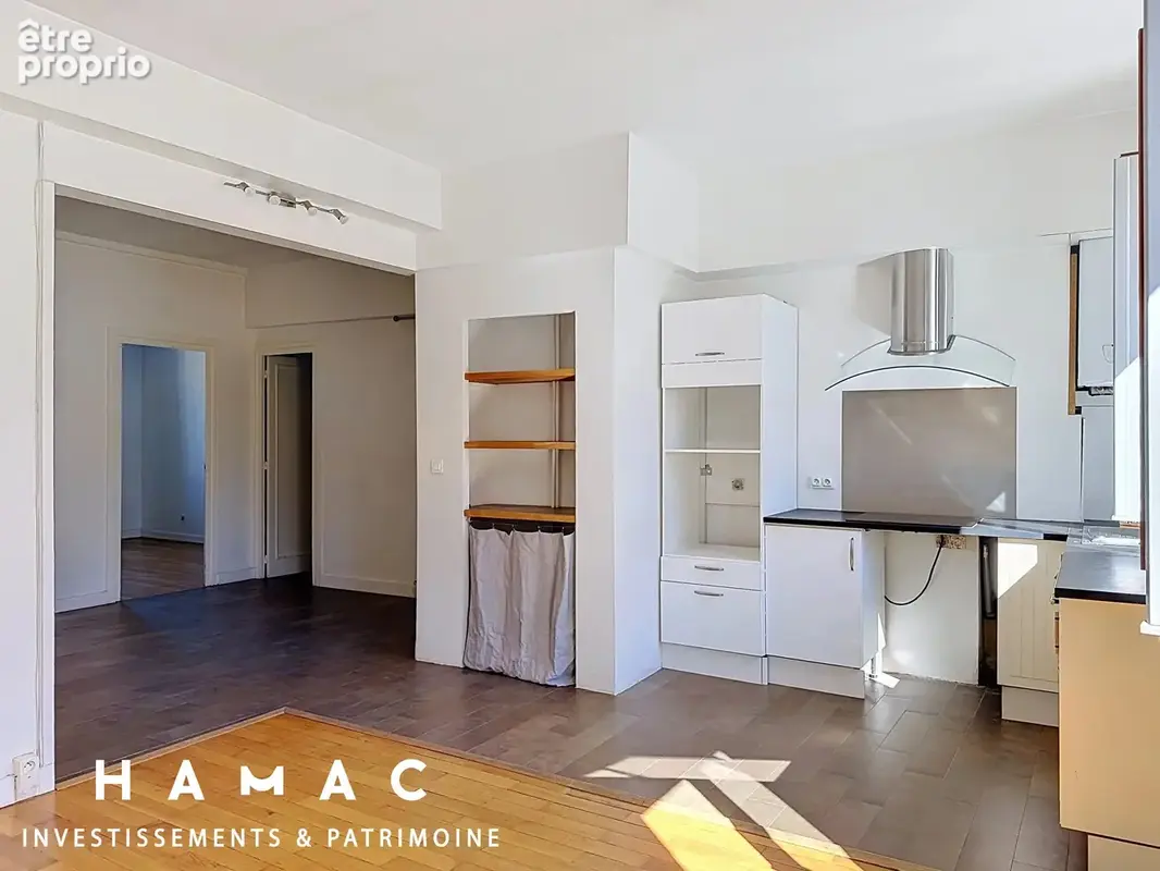 Appartement T3 69m2 dernier étage Rue Sully - photo 3