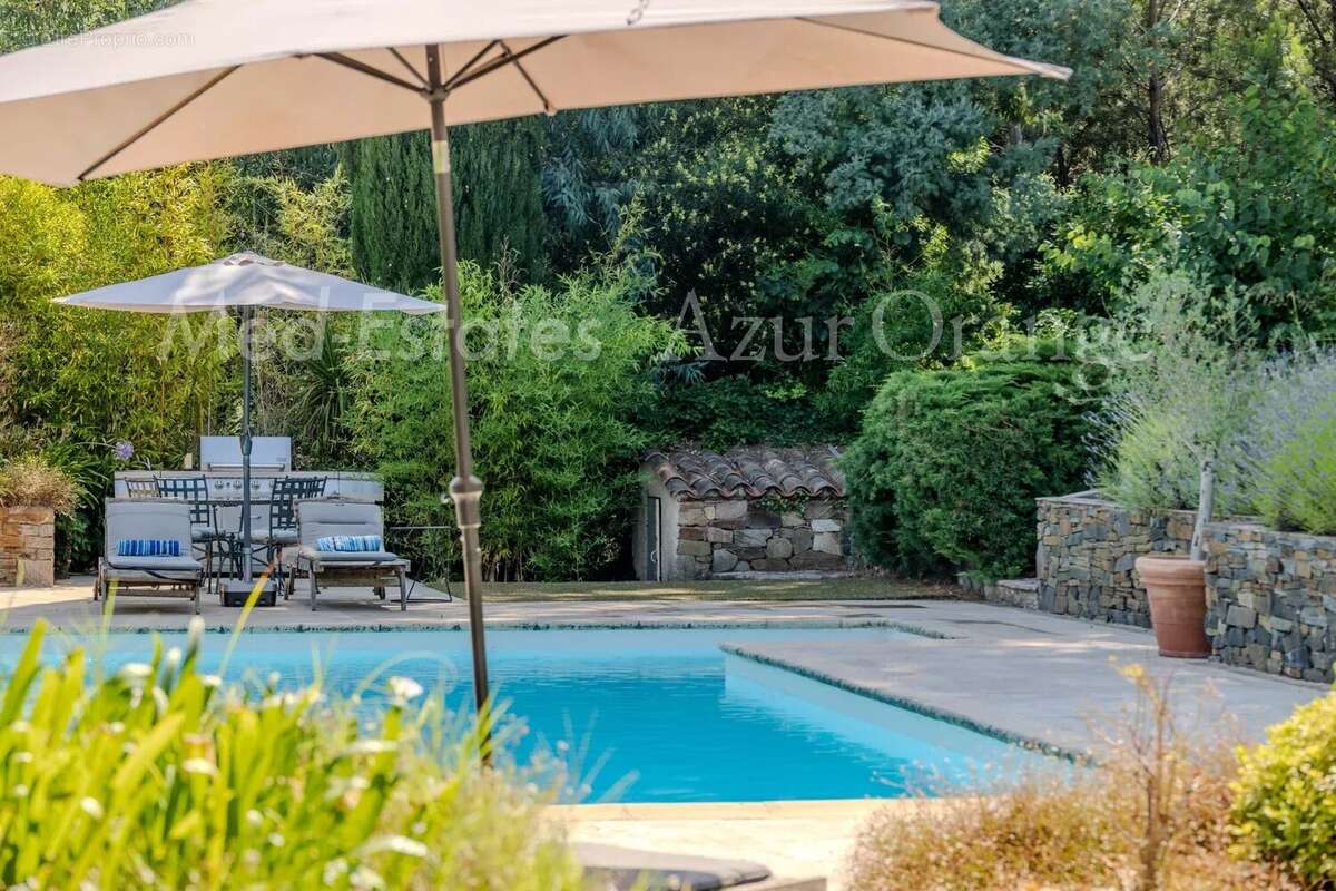 Maison à PLAN-DE-LA-TOUR