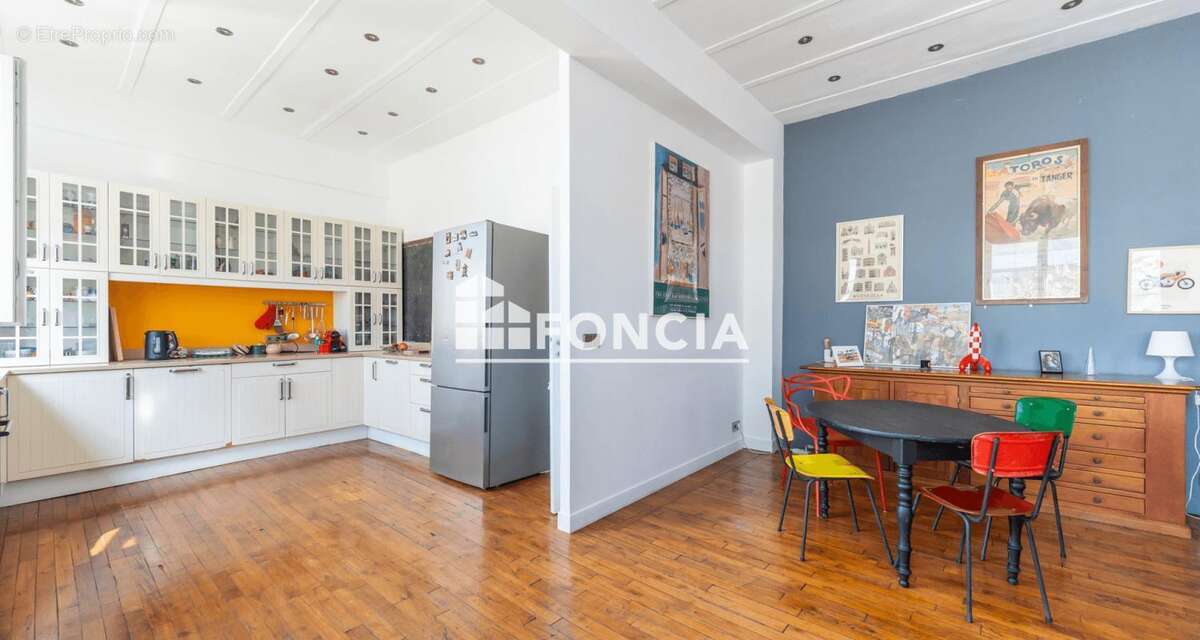 Appartement à MONTROUGE