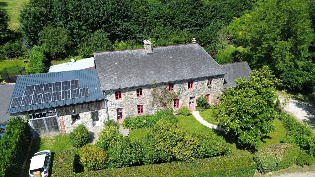 Maison à LE MESNILBUS