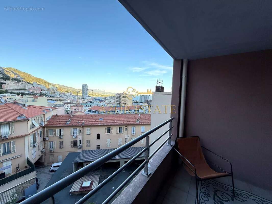 Appartement à BEAUSOLEIL