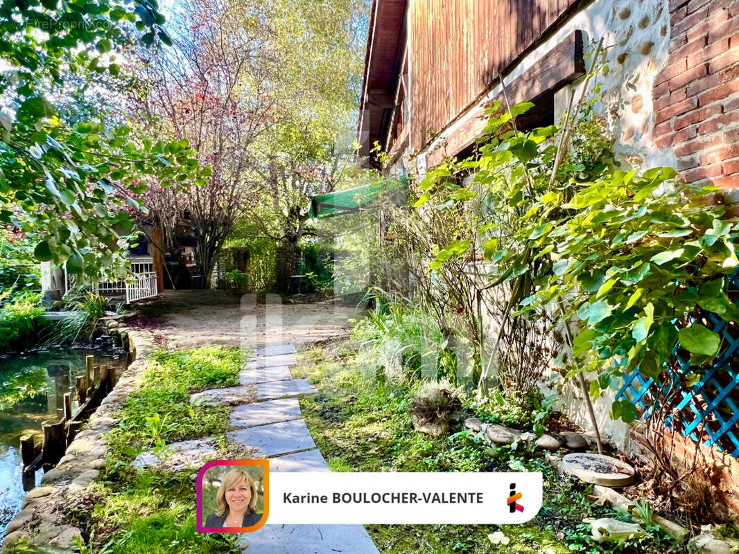 Maison à HAUTERIVES