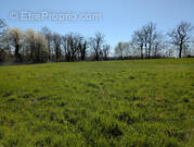 Terrain à LE LONZAC