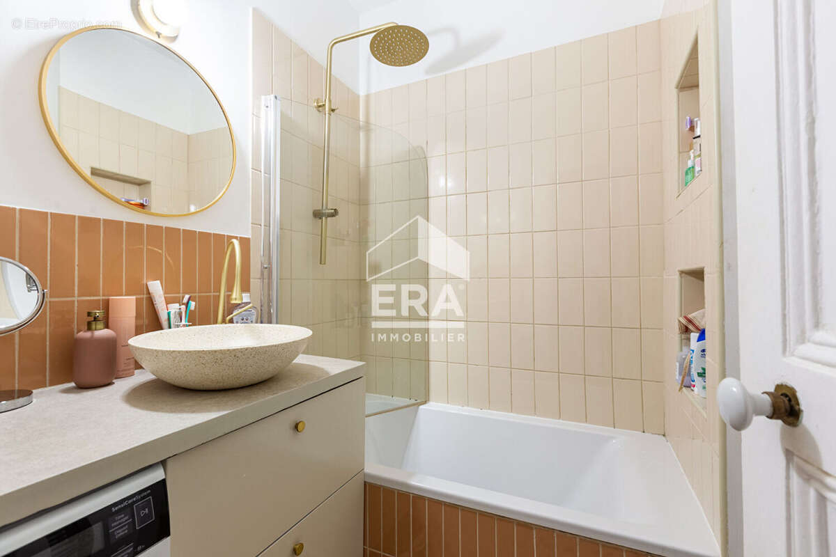 Appartement à PARIS-12E