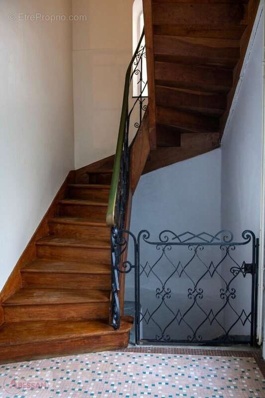 Maison 170 m² à Cordes-Sur-Ciel  - photo 4
