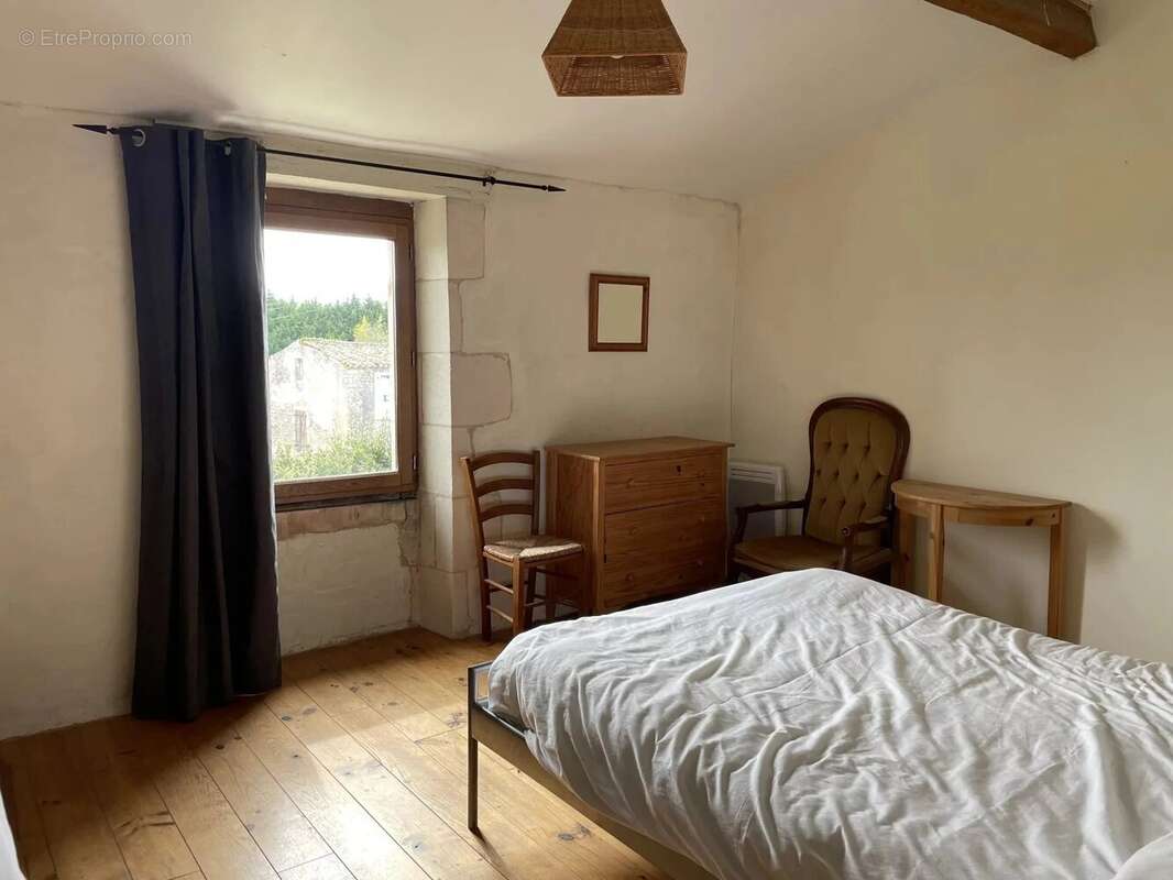 Maison à SAINT-JUST-LUZAC