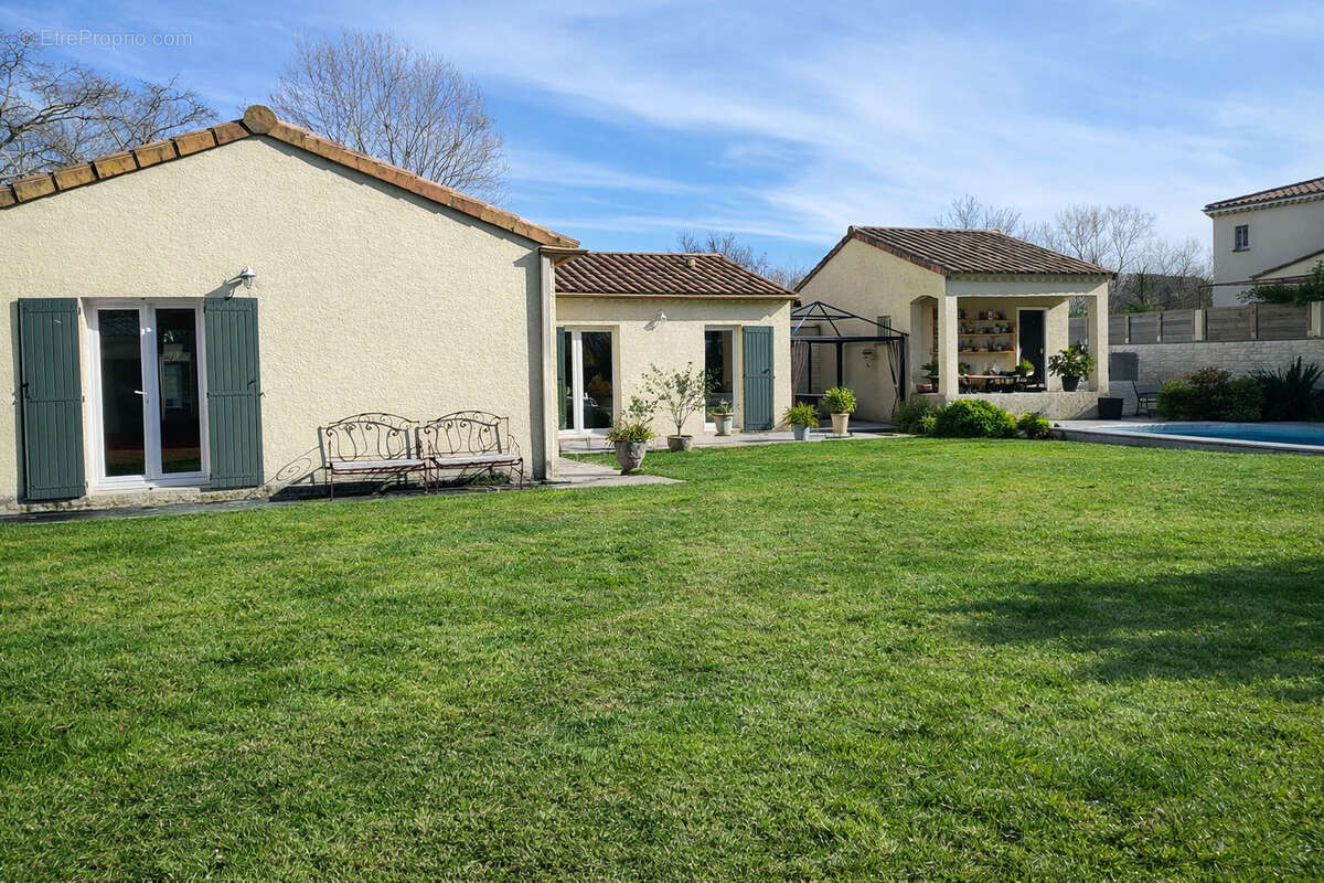 Maison à MONTBOUCHER-SUR-JABRON