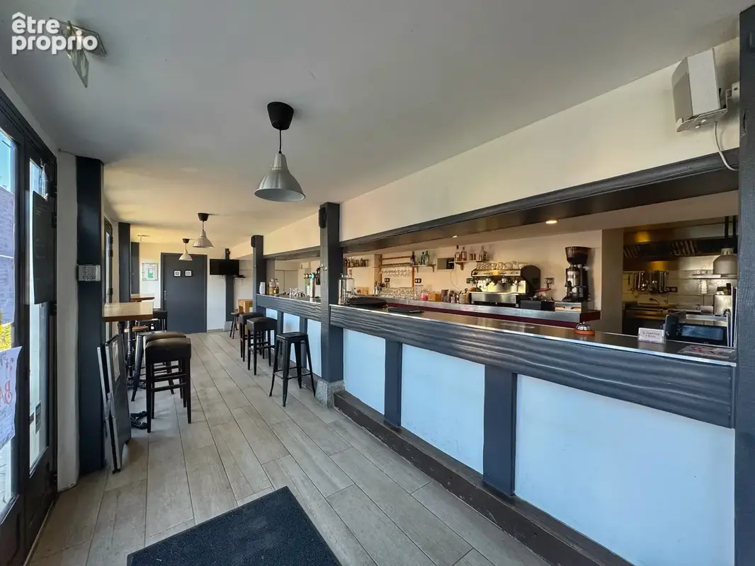 Ensemble immobilier murs commerciaux et appartement - photo 15