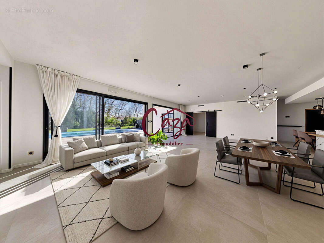 Maison à FARGUES-SAINT-HILAIRE