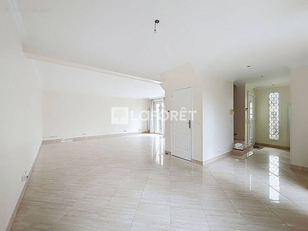 Maison à CARRIERES-SUR-SEINE