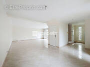 Maison à CARRIERES-SUR-SEINE