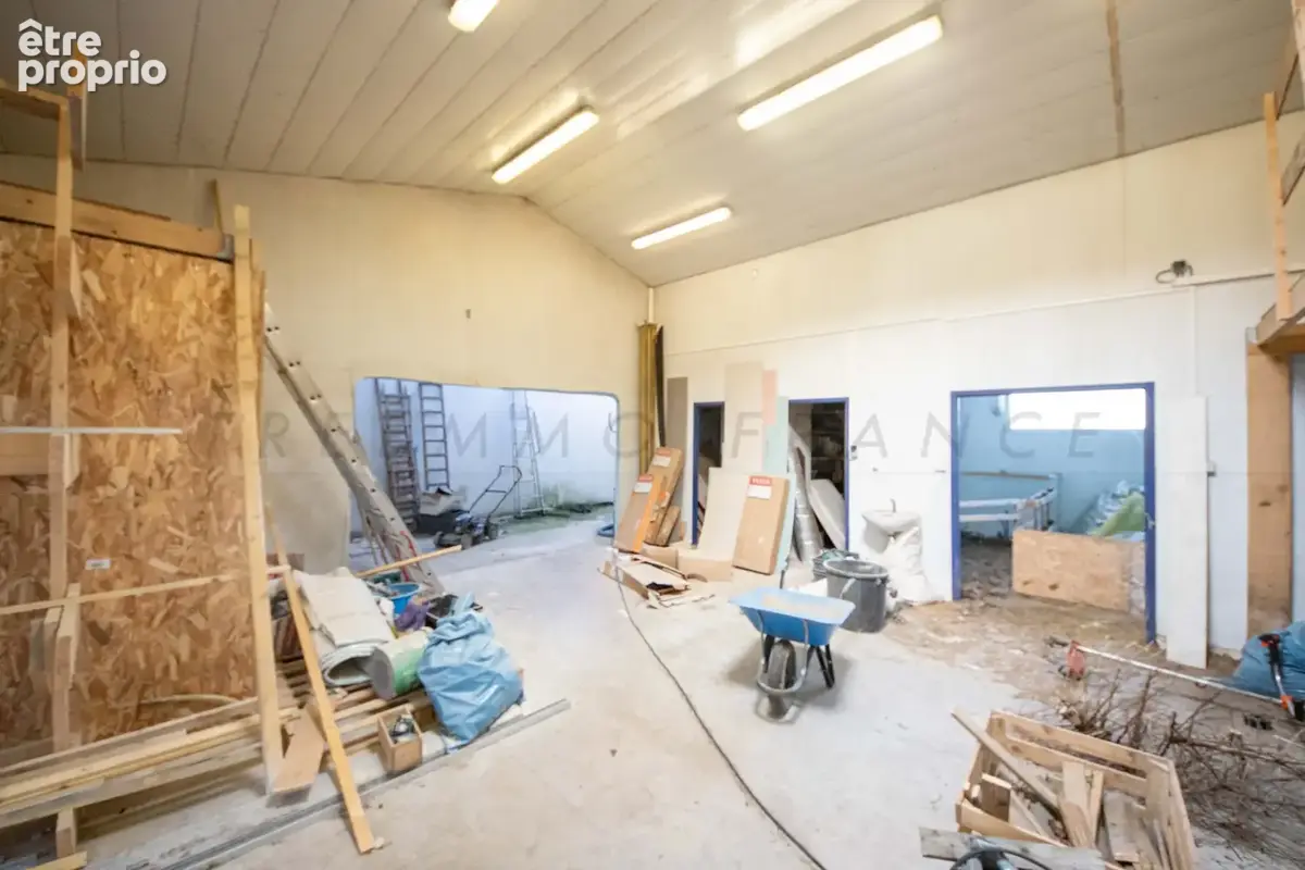 A vendre - pont de buis - maison avec local et hangar - terrain de 600 m2 - 199000€ - photo 7