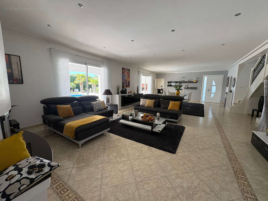 Maison à PECHBONNIEU