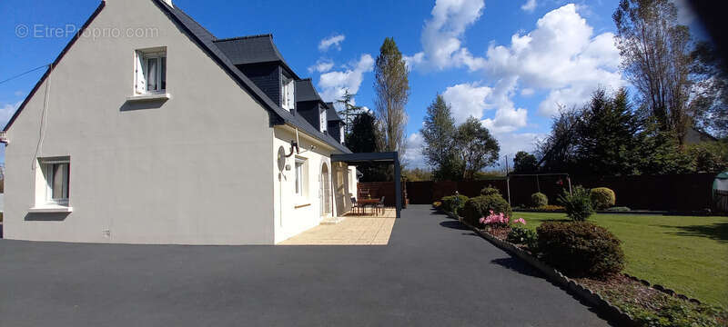 Maison à PLESTIN-LES-GREVES