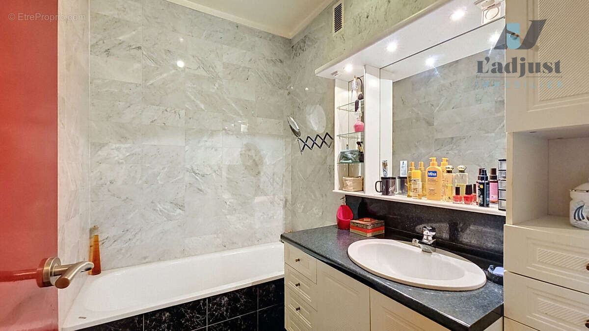 AVON Trinagle d'or - F5, 3chambres - séjour 40m² - 2 terrasses, garage, cave - photo 12