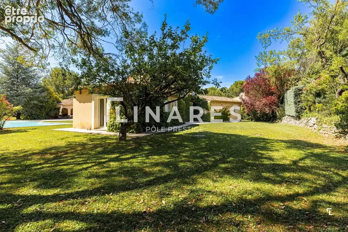 LA PROVENÇALE  – Maison provençale de 200m2  - Piscine - Terrain de 4000m2 - Potentiel constructible - Aix-en-Provence - photo 16